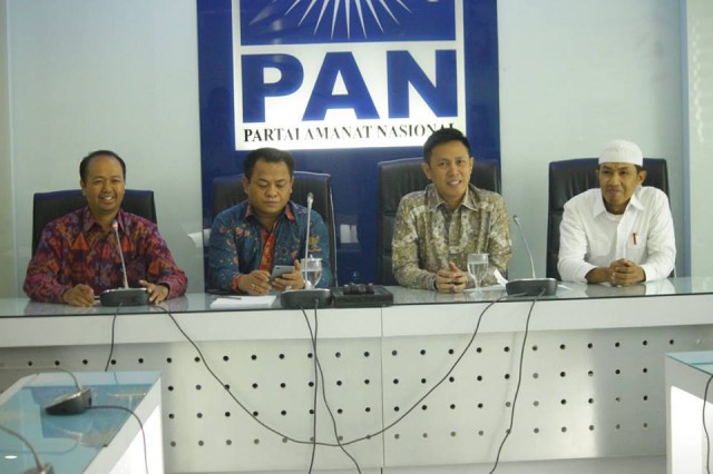 Fraksi PAN DPR RI Menggelar Pertemuan dan Santunan Dengan Anak Yatim, Di Gedung Fraksi PAN DPR RI, Jumat 8 Oktober 2015