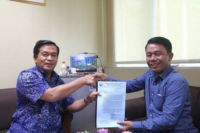 Perwakilan DPRD Sulawesi Tenggara La Ode mutanafas ,menemui anggota Komisi VIII DPR RI Kuswiyanto, di Lantai 20 gedung Nusantara 1 DPR RI, Senayan, Jakarta, 28/04/17.